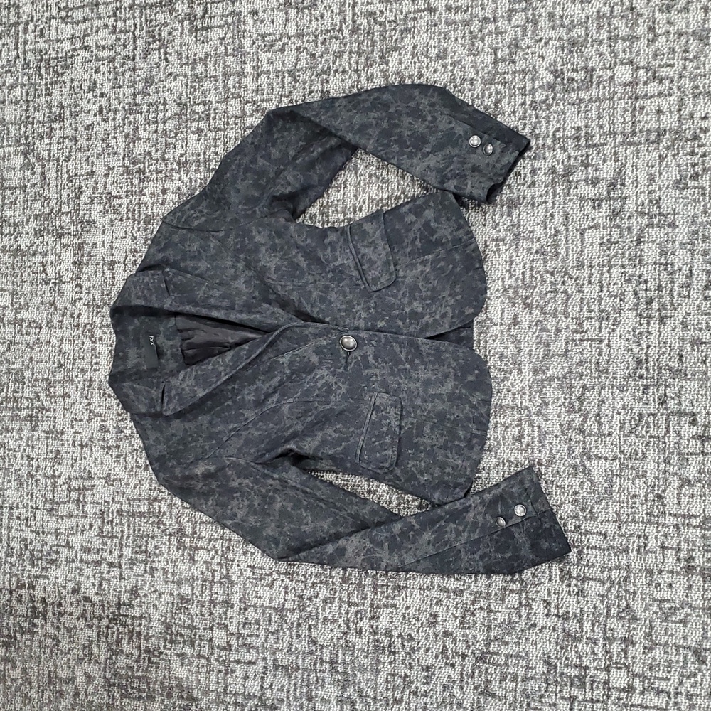 Forever 21 Black Textured Jacket